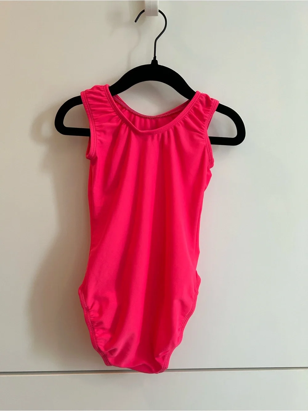 Garland Activewear hot pink